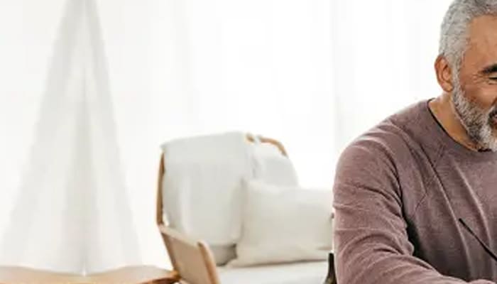 Usia, Taat, atau Maksiat? 2 Uban, Usia