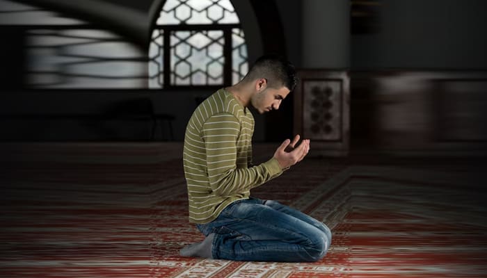 Khauf dan Roja 3 Itikaf, Ramadhan, Doa Setelah Tahajjud, Hukum Mengusap Wajah setelah Berdoa, Khauf dan Roja
