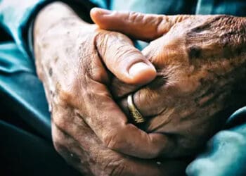 Rezeki, orangtua, Panti Jompo