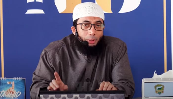 Kenapa Harus Menjaga Makanan Halal untuk Diri Kita? oleh: Ustadz Khalid Basalamah 1 Ustadz Khalid Basalamah, Sakit