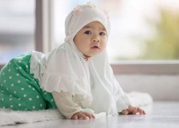 Hukum Mencukur Rambut Bayi Perempuan, ASI, Ciri Bayi yang Sehat