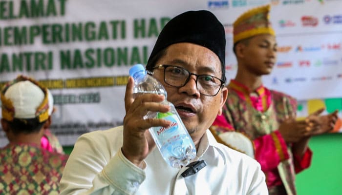 RMINU dan PCNU Gandeng Le Minerale, Produk Asli Milik Indonesia, dalam Hari Santri Dukung Kemajuan Bangsa 2 Le Minerale