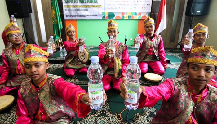 RMINU dan PCNU Gandeng Le Minerale, Produk Asli Milik Indonesia, dalam Hari Santri Dukung Kemajuan Bangsa 1 Le Minerale