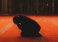 shalat, pencuri, riya, kematian