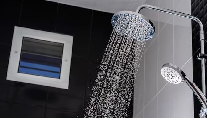 Tidak Mandi Junub Karena Tidak Tahu, Apakah Harus Mengqadha Shalat? 1 Mandi Wajib, Mandi Junub, Mandi di Malam Hari