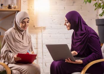 Ciri Wanita Penghuni Surga