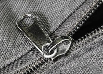 Cara Memperbaiki Resleting Dol