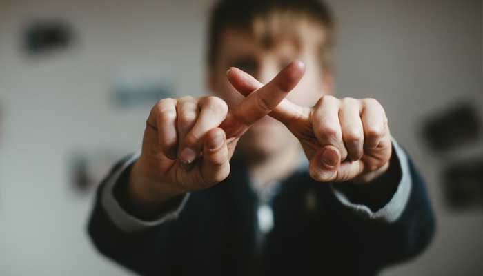 5 Dampak Buruk Ngomongin Orang (Ghibah), Bisa Sebabkan Gangguan Mental 1 ghibah, kecanduan