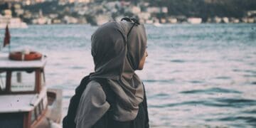 ipar laki-laki, istri, gosip, aurat