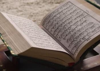 Al-Baqarah, Kisah, Hukum Menyentuh Al-Quran