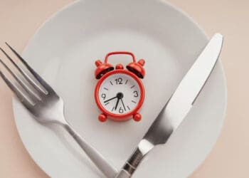 Hal yang Tidak Boleh Dilakukan oleh Orang Puasa, Puasa tapi Tidak Buka