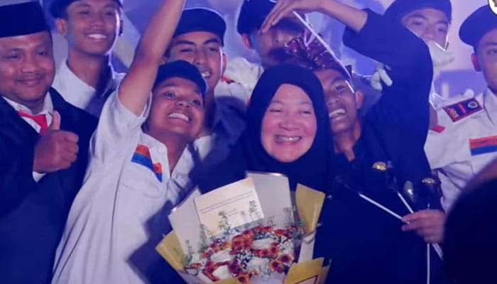 Banyak Diterima di UI, JISc Ungguli SMA Negeri Meski Terapkan 3 Kurikulum 2 JISc Mam Fifi Kelulusan